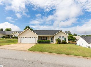 5 Stetson Ct, Mauldin, SC 29662