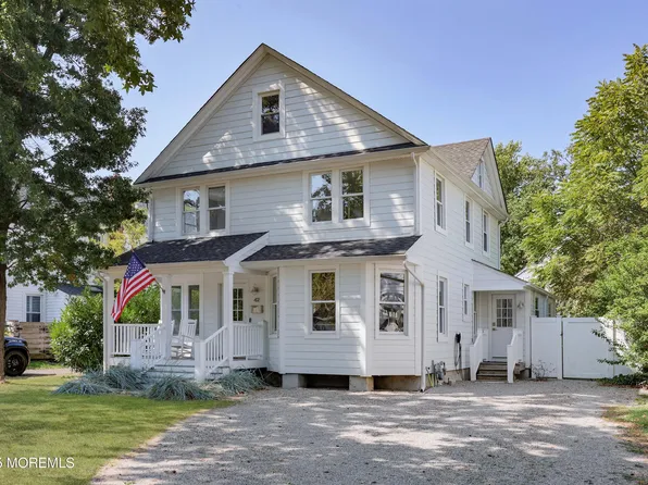 42 Ridge Road, Rumson, NJ 07760