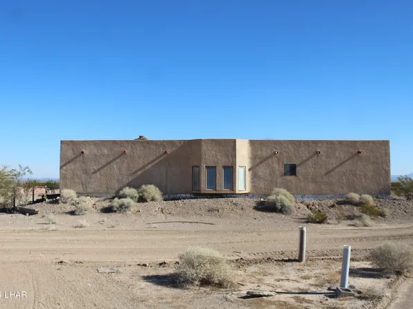 48125 65th 1/2 St, Salome, AZ 85348