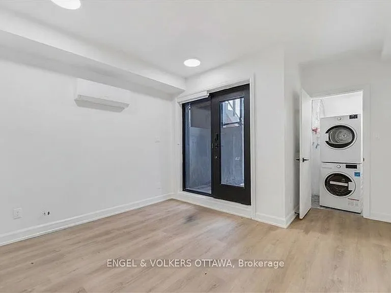 6 B Monk St #1 — Photo 5