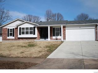 339 Palermo Dr, Ballwin, MO 63021