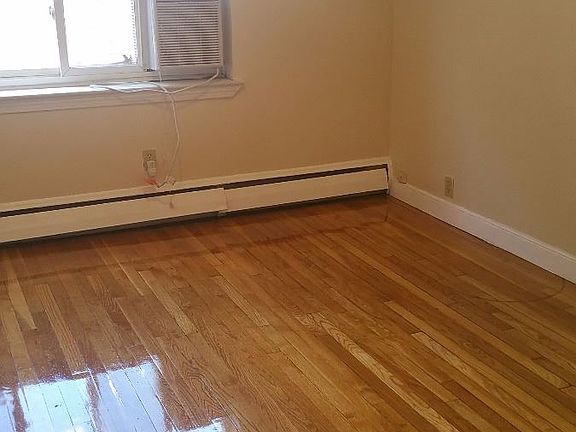 2016 Commonwealth Ave. #- Boston (Brighton) Shared Unit Phot