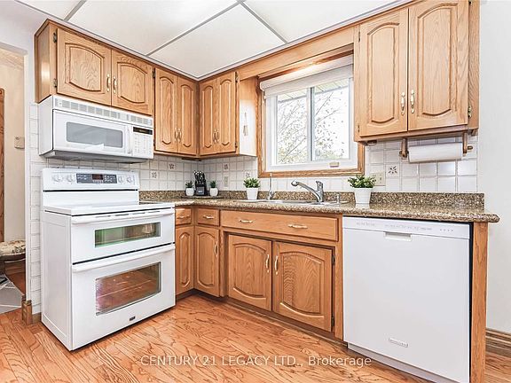 3rd image of 2067 Old Mill Rd