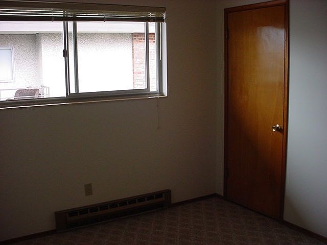 Building Photo 3