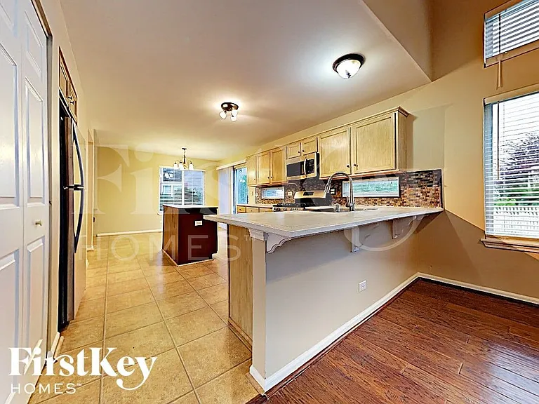 840 Taralon Trl — Photo 5