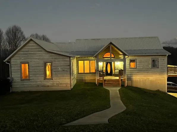 184 Thistle Trl, Hillsville, VA 24343