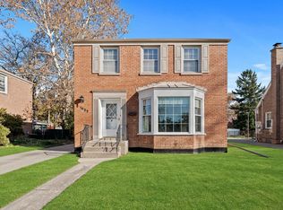 1627 Manchester Ave, Westchester, IL 60154