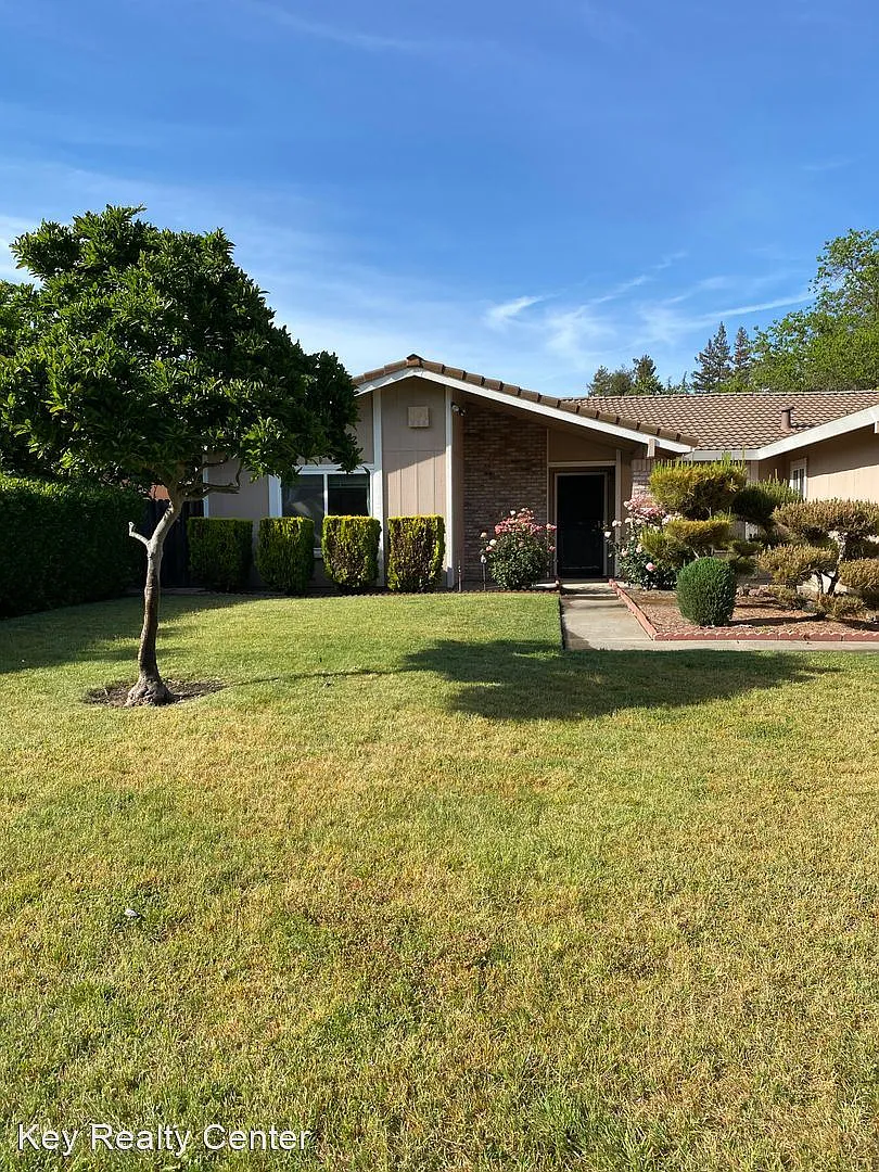 8 Shady River Cir photo 1