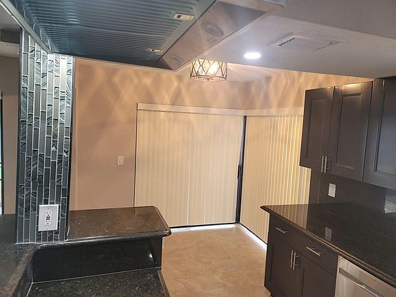 5th image of 6401 Lantana Pines Dr