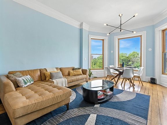 5th image of 37 Bay State Rd APT 4