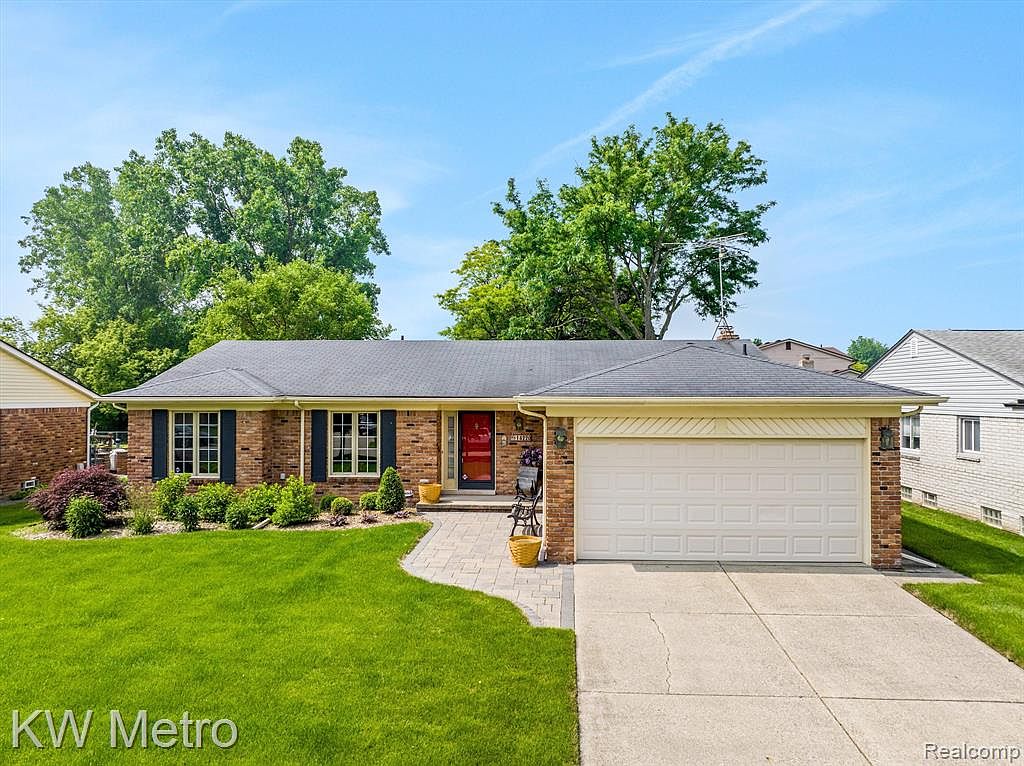 14220 Four Lakes Dr, Sterling Heights, MI 48313 | Zillow