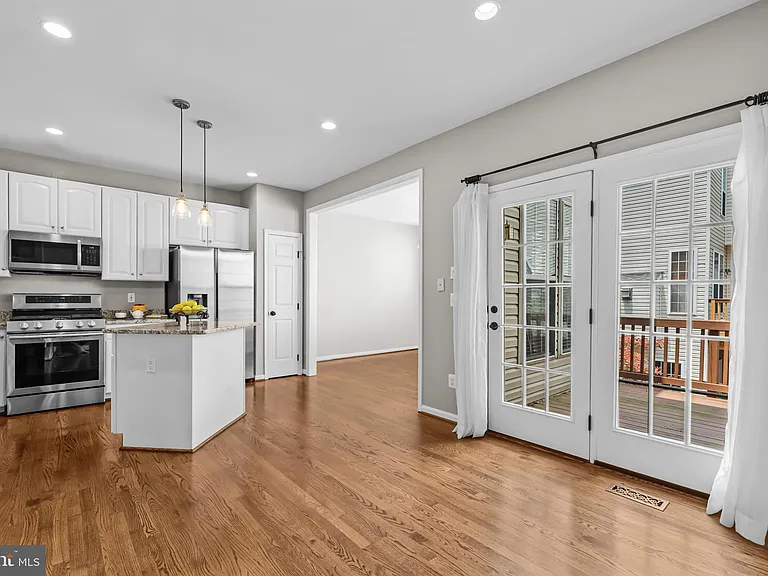 5011 Waple Ln — Photo 27