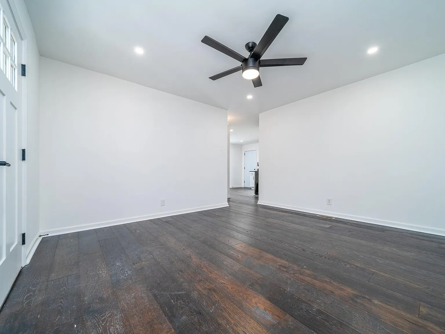 2 bed, 845 sqft, $1,695 — Photo 4