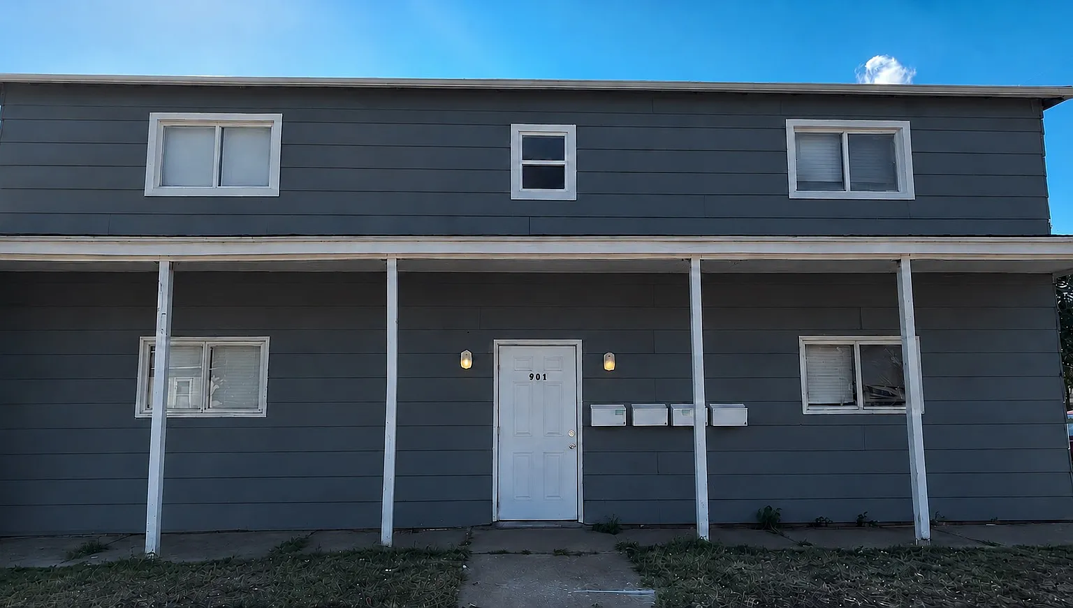 901 N Adams St - 3 — Photo 3