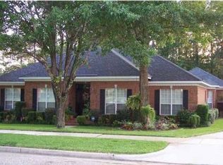 1254 Savannah Dr, Mobile, AL 36609