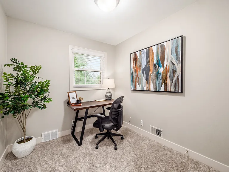 Bexley Plaza Apartments — Photo 8