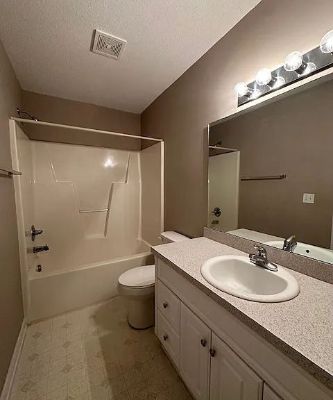 2000 Water Oak Dr #4-B — Photo 11