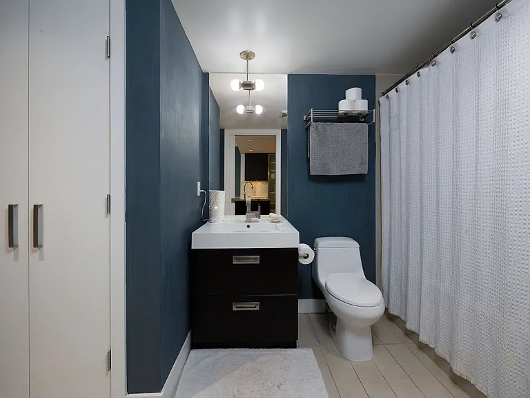 1055 Richards St #502 — Photo 15