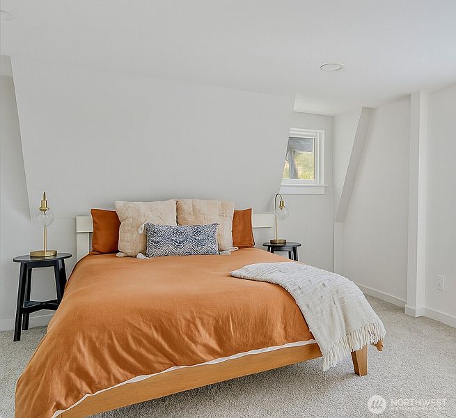 5th image of 41 E Alderney Street