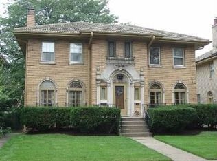 1133 N Euclid Ave, Oak Park, IL 60302