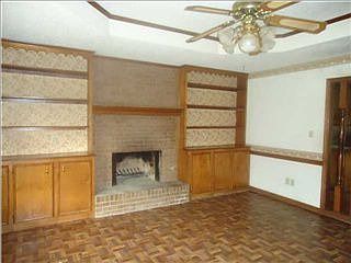 3rd image of 4630 Wyndallwood Dr
