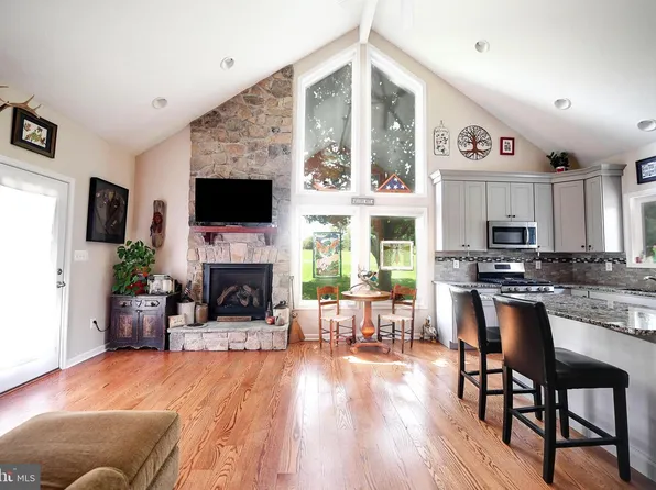 1152 Chrome Hill Rd, Jarrettsville, MD 21084