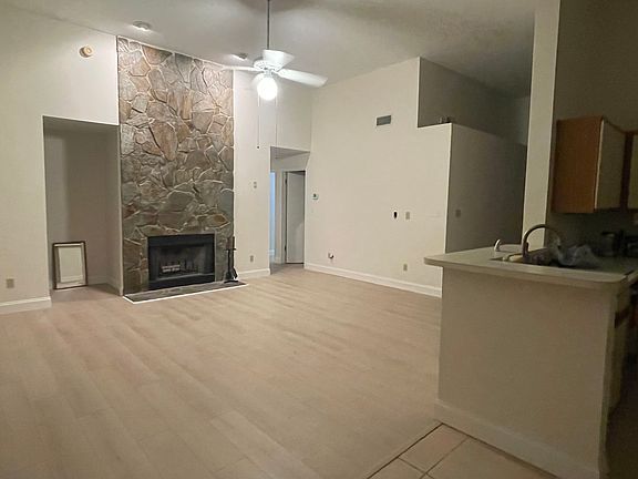 3rd image of 4207 Arbor Oaks Ct
