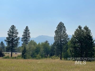 181 Goslin Loop, Cascade, ID, 83611
