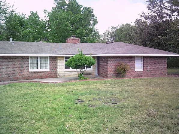 3432 Woodland Rd, Bartlesville, OK 74006