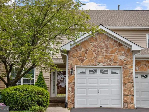 60 Palmer Dr #120, Moorestown, NJ 08057