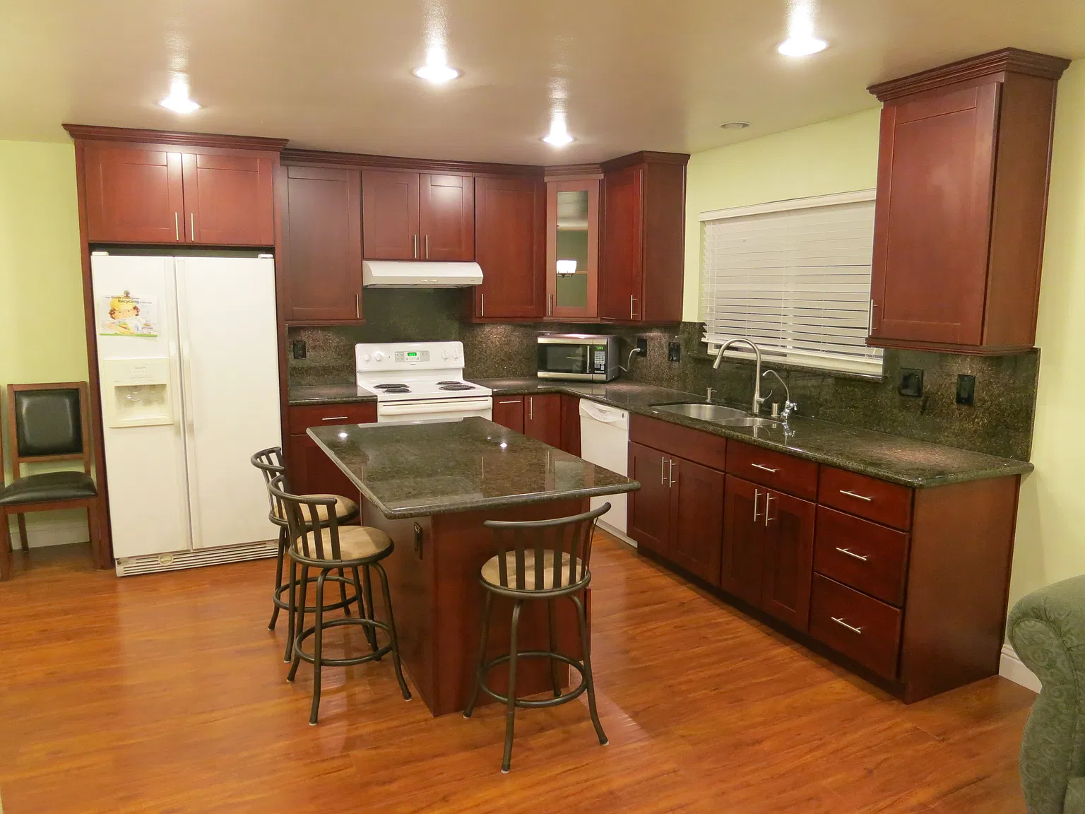 Limewood Dr, San Jose — Photo 3