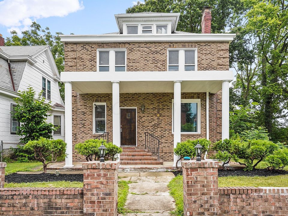 1st image of 1550 Richmond Ave