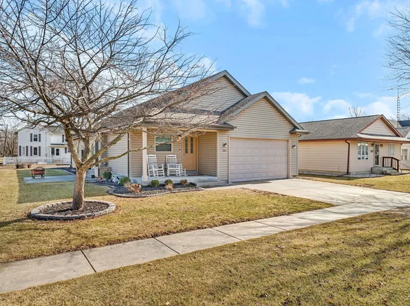 368 Crotty Ave, Seneca, IL 61360