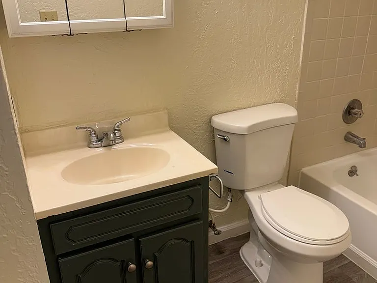 Parkhaven Apartments — Photo 16