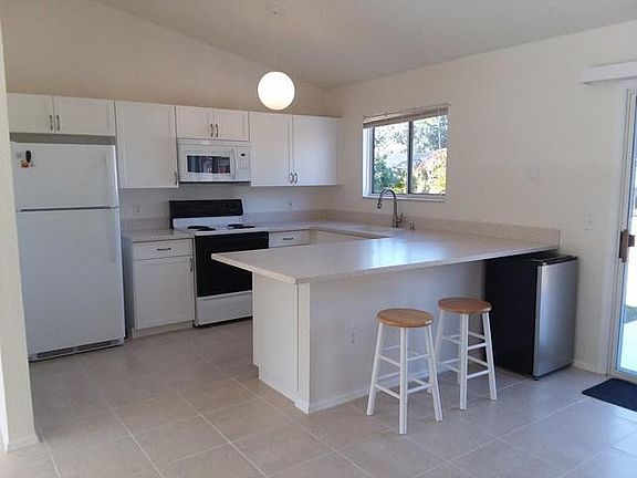 3rd image of 18176 Koala Ave