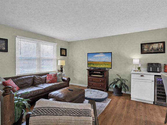 3rd image of 3825 Needham Rd