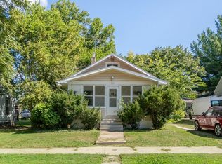 931 Leavitt St, Waterloo, IA 50702