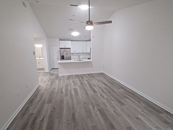 2nd image of 575 Oakleaf Plantation Pkwy Unit 815