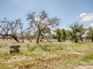 93 Stock Pond Dr, Harper, TX 78631