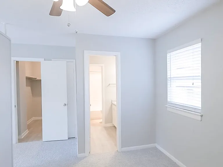 Hampton Hall | Comfort, Convenience, & Community All In One — Photo 229