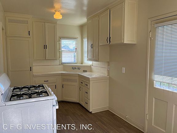 5th image of 4850 N Lakewood Blvd #11810991
