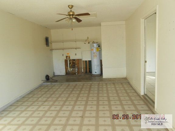 3rd image of 1012 Flor De Valle Dr