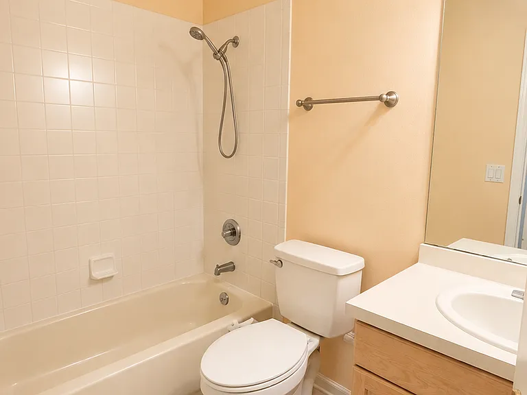 13 Amy Dr — Photo 8