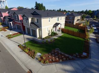 457 SW 111th St, Seattle, WA 98146