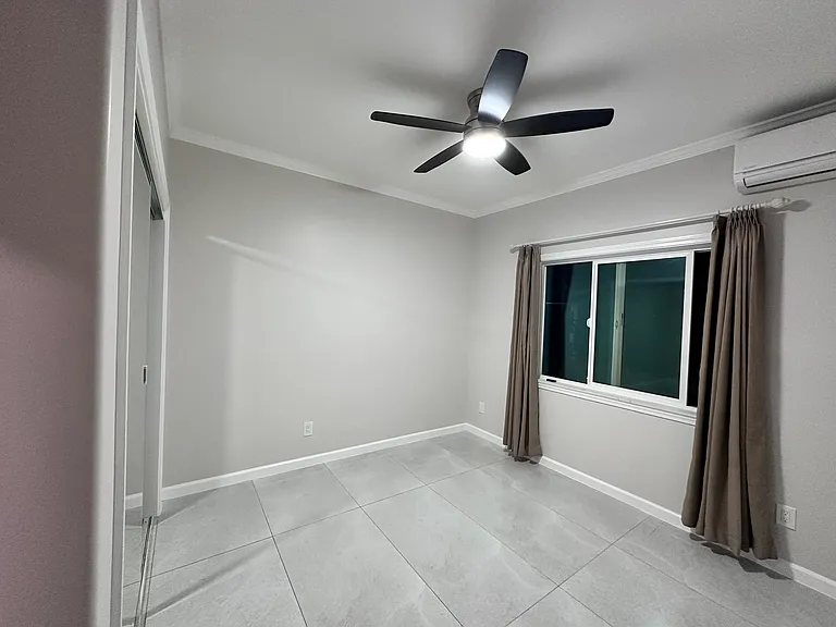 1332 10th Ave #1 — Photo 3