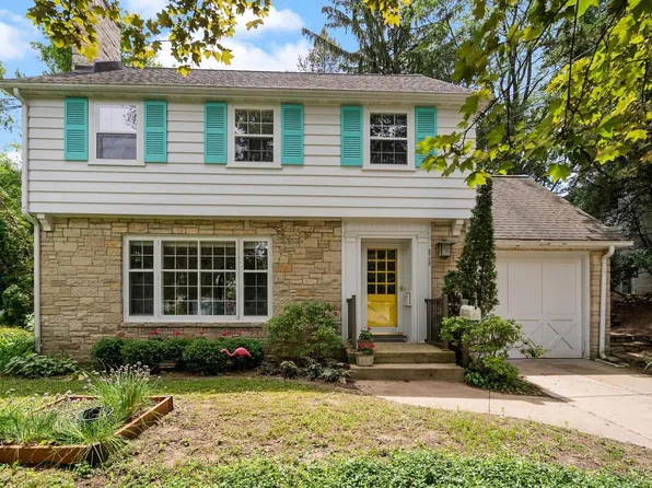 2705 Chamberlain Ave, Madison, WI 53705