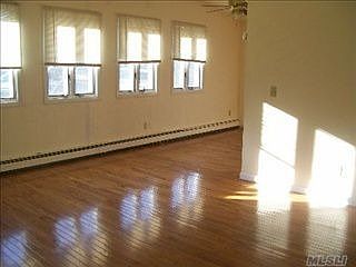1st image of 5 Kayron Dr