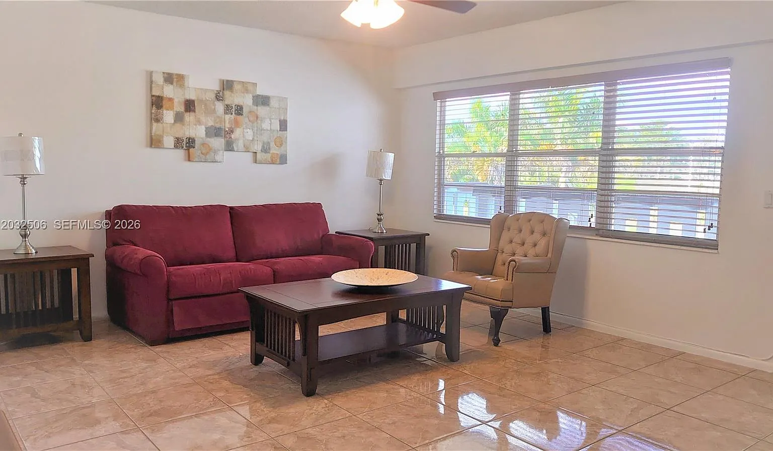 Suffolk At Century Villag — Photo 3
