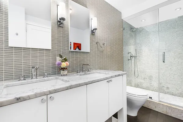 Sold by Douglas Elliman | media 15