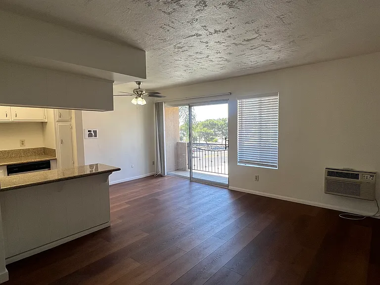 7555 Linda Vista Rd #31 — Photo 10